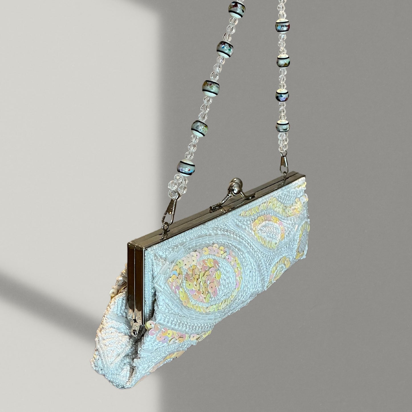 Luna Pearl Clutch