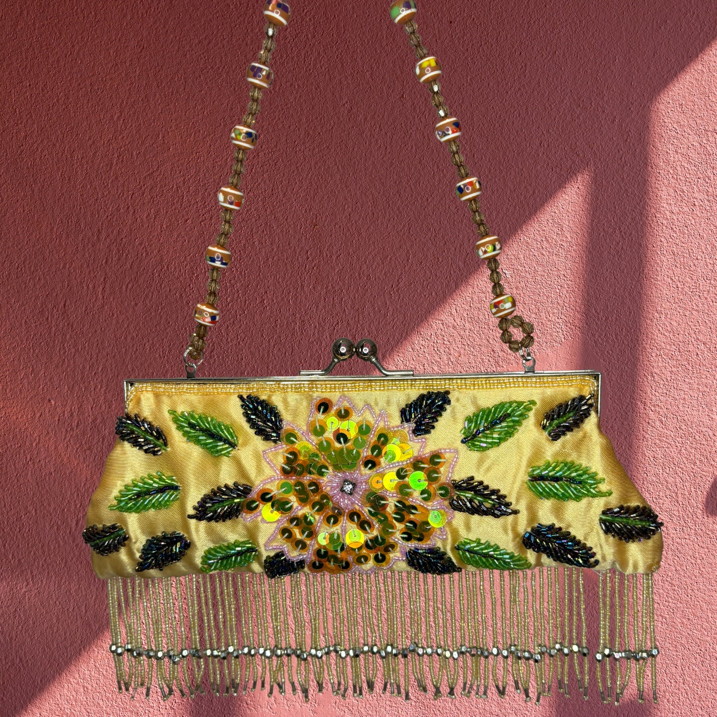 Sol Esmeralda Clutch
